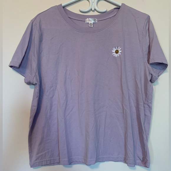 🌼TEES AND TANKS 3 FOR 25$🌼 Lavender Flower Embroidered T-shirt - Picture 1 of 3
